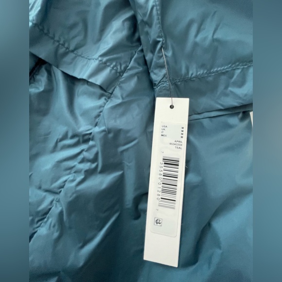 T Tahari Windbreaker Jacket Front Zipper with Hood Size M NWT - Picture 8 of 8